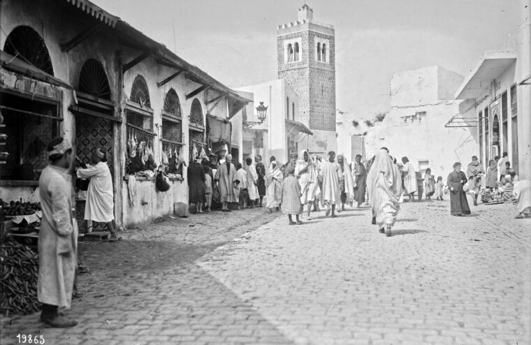 Tunis, souk et mosquée d'El Ksar