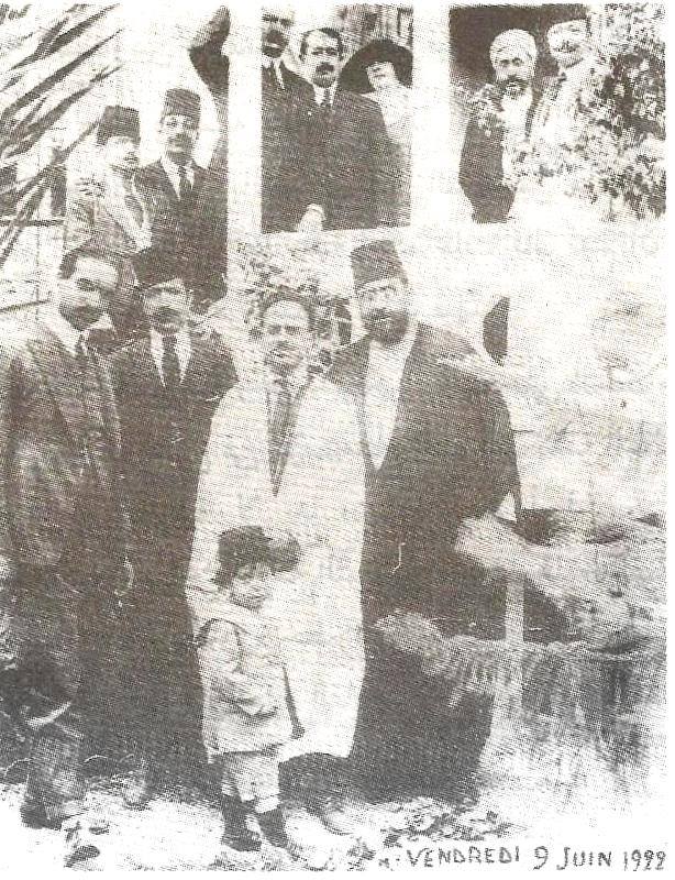 صورة لقيادة الحزب الحر الدستوري التونسي مع بعض أصدقائهم الفرنسيين أخذت سنة 1922