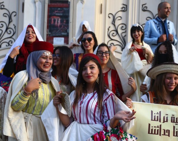 المرأة التونسية أصالة وحداثة